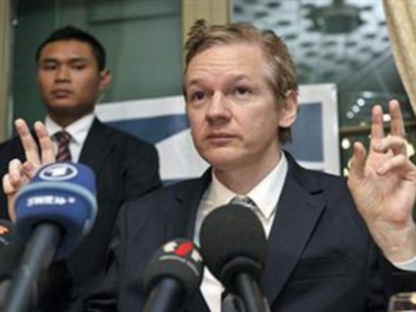 Assange: Obama istifa etmeli