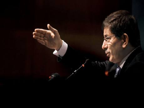 Davutoğlu'nun hayali: Osmanlı Milletler Topluluğu