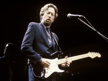 Clapton, hayır işi için gitarlarını satıyor