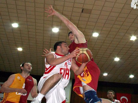 Galatasaray Cafe Crown deplasmanda galip