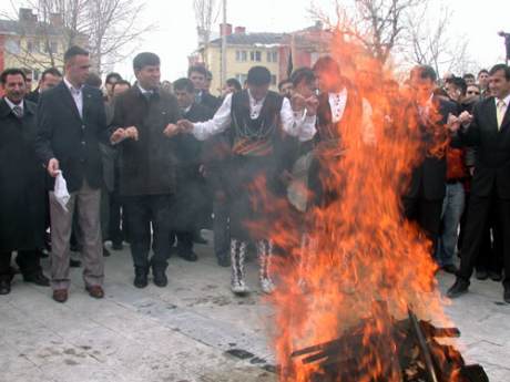 Yüksekova'da Nevruz'un sorunsuz geçmesi rahatlattı