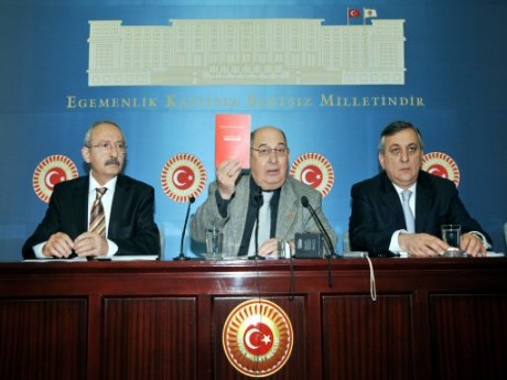 CHP'den alternatif anayasa paketi