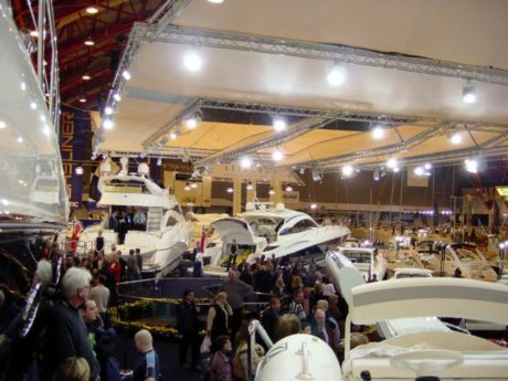 Denizi olmayan Ankara'da Boat Show