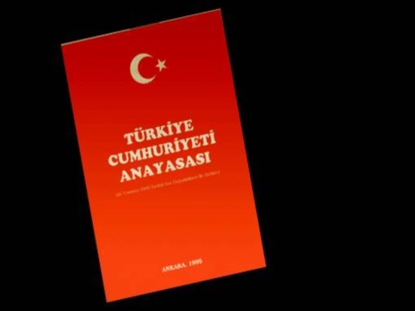 AKP'li kurmaylar: Paketi bölemeyiz