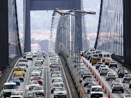 Yarın bazı yollar trafiğe kapatılacak