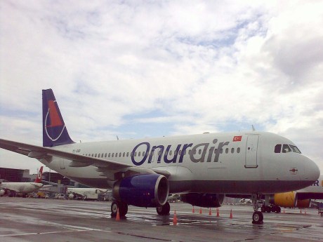 Onur Air A320 tipi yeni uçağını filosuna kattı