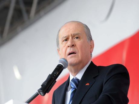 Bahçeli referanduma dikkat çekti