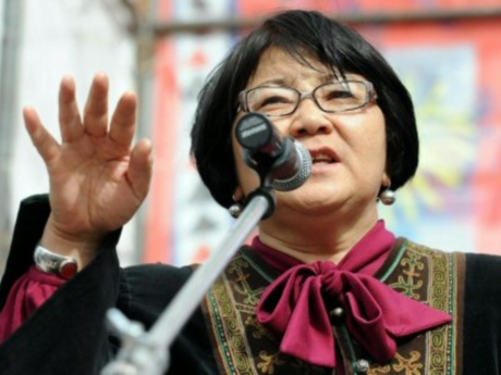 Otunbayeva, Celalabad'da