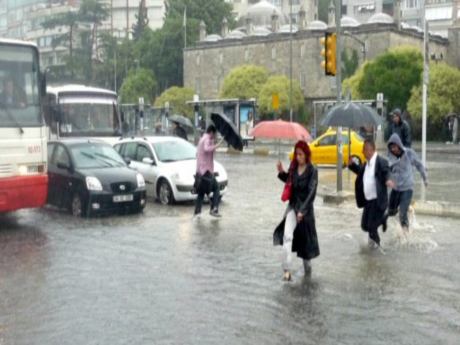 İstanbul yağışa teslim