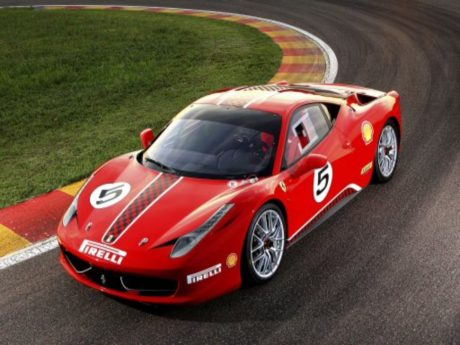 Ferrari 458 Italia görücüye çıktı