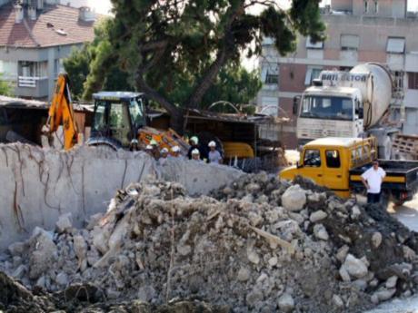 Patlamada ölen işçi toprağa verildi