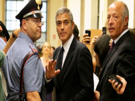 George Clooney tanık olarak ifade verdi