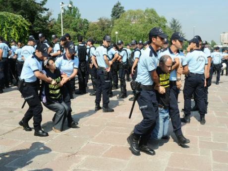 TBMM önünde eylem: 58 gözaltı