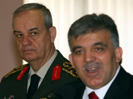 Cumhurbaşkanı Gül, Orgeneral Başbuğ ile görüştü