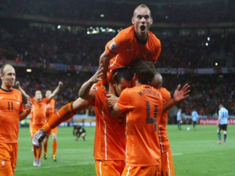 Hollanda finalde