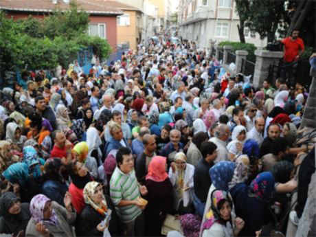 Türbede 'evet' propagandası