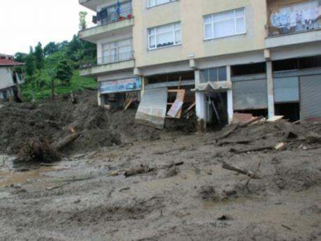 Doğu Karadeniz'in kaderi: Sel ve heyelan