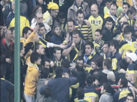 Fenerbahçe taraftarının güveni azaldı