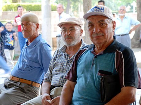 Çalışan ve emeklilere 'eksik zam' iddiası