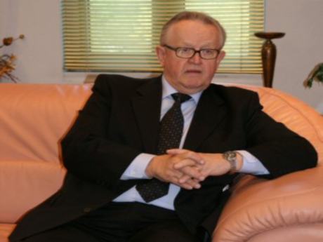 Ahtisaari'den ara buluculuk tepkisi