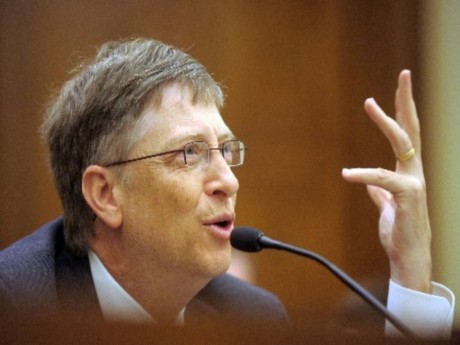 Bill Gates birinciliği koruyor