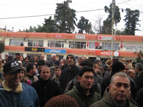 Termik santral karşıtları ve yandaşları sokağa döküldü