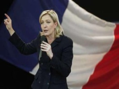 Sarkozy için ciddi tehdit: Le Pen başkanlığı devraldı