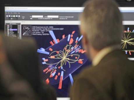 İTÜ'lü öğrenciler CERN'ü gezdi