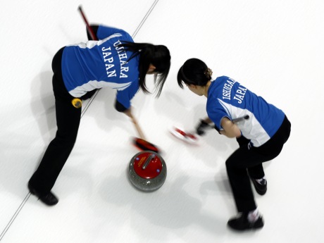 Bayanlar curlingde ikinci gün