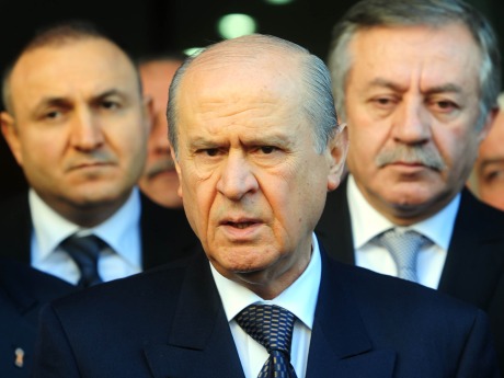 Bahçeli Erdoğan'a destek oldu