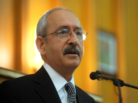 Şehit babaları Kılıçdaroğlu'nu ziyaret etti