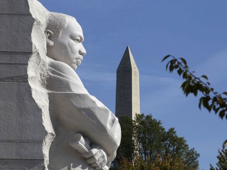 Martin Luther King'in anıtı Washington'da açıldı