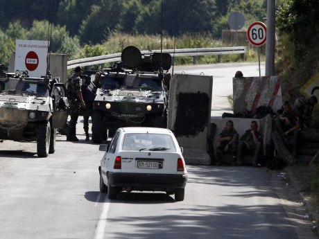 Kosova'da gerginlik sürüyor (17.10.2011)