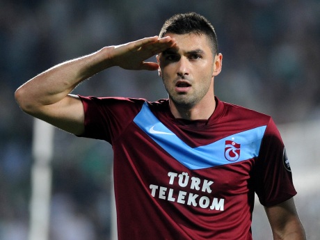 Burak Yılmaz yine ipten aldı!