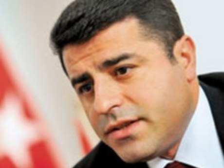 Demirtaş'tan KCK operesyonuna tepki