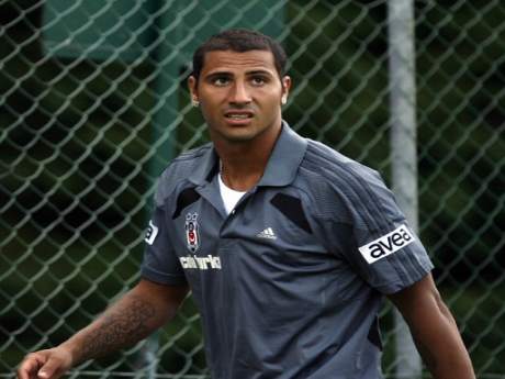 Beşiktaş'a Quaresma şoku (03.10.2011)