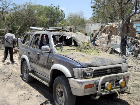 Mogadişu'da bombalı saldırı: 70 ölü