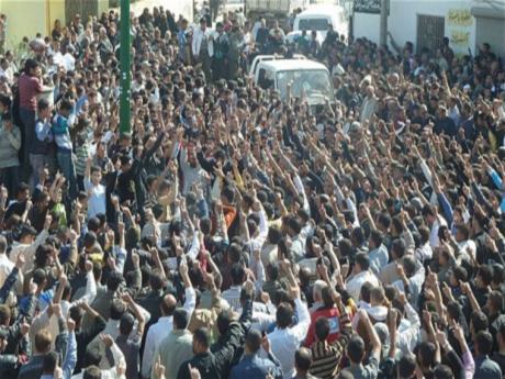 Arap Birliği'nin 'Suriye Kararı'na tepkiler sürüyor