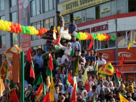 BDP'nin Diyarbakır miting ertelendi