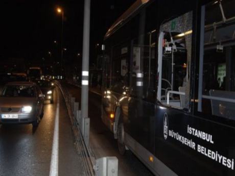 Metrobüs durağında cinayet