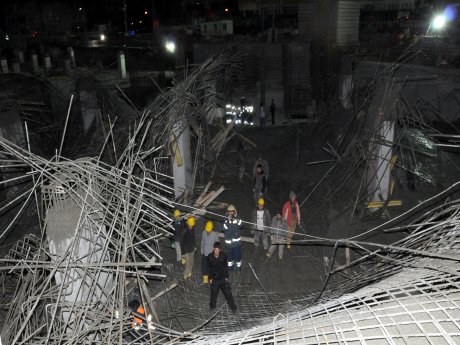 Otopark inşaatında çökme: Bir işçi hayatını kaybetti