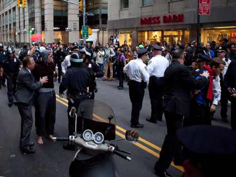 Wall Street protestoları: 80 gözaltı