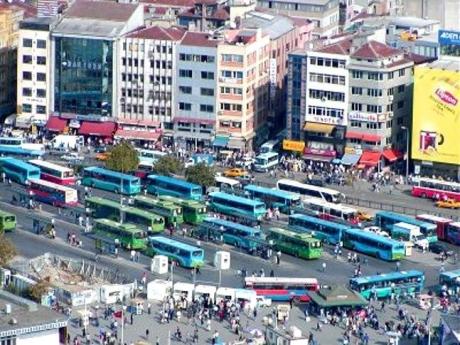 Kadıköy meydanı yayalaşıyor