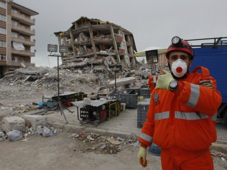 Van'da 5,5 büyüklüğünde deprem