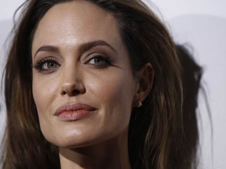 Angelina Jolie'den yeni bebek sinyali