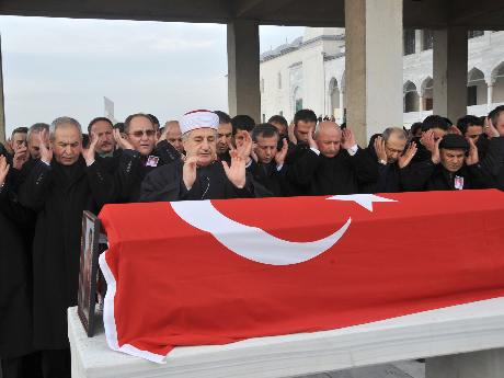 Fevzi Şeker son yolculuğuna uğurlandı