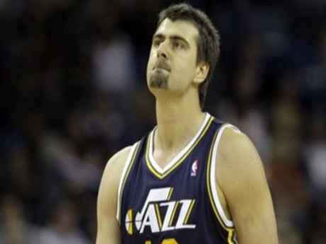 Mehmet Okur, Nets'e transfer oldu