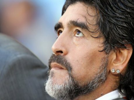 Maradona ikinci takımın peşinde