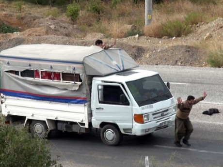 Annesini görünce her şeyi anlattı