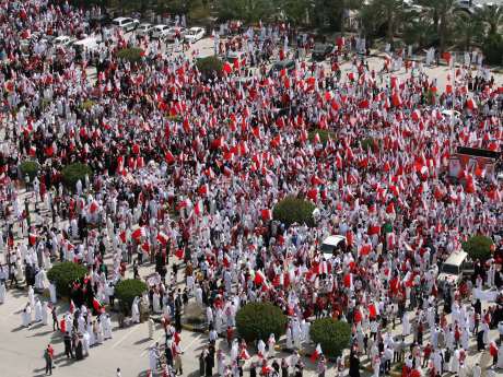 Zırhlı araçlar İnci Meydanı'ndan çekiliyor